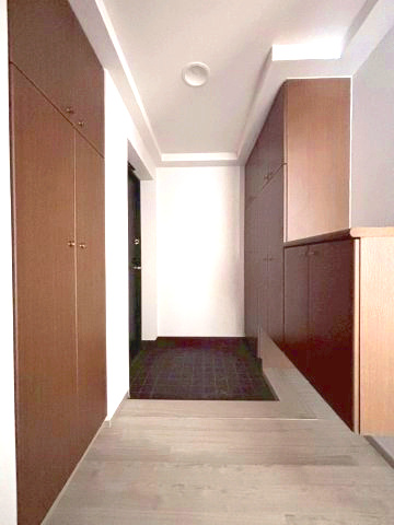 パークハイム旭ヶ丘の玄関