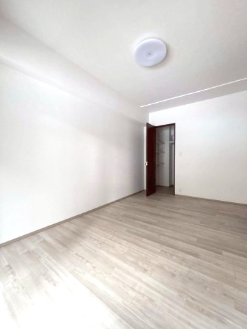 パークハイム旭ヶ丘の洋室