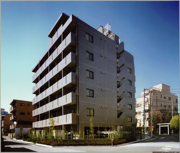 ルーブル早稲田の外観