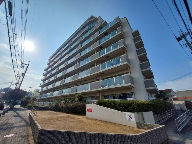 サンシティ泉ヶ丘の外観