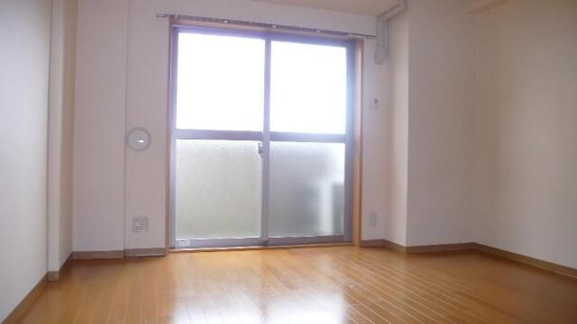 プロムナード岩楯