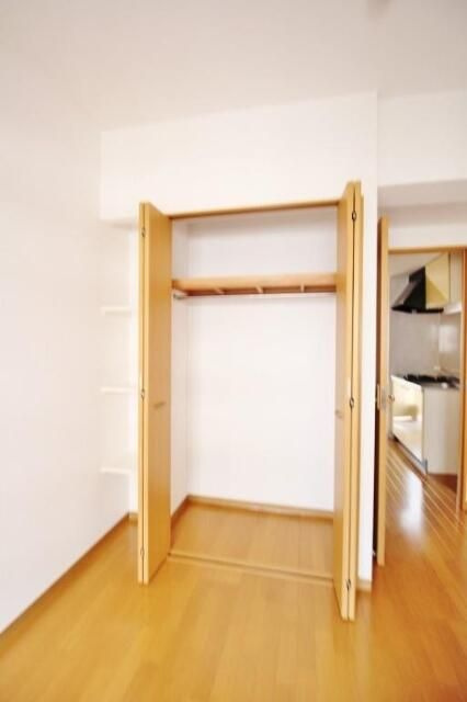 プロムナード岩楯の収納