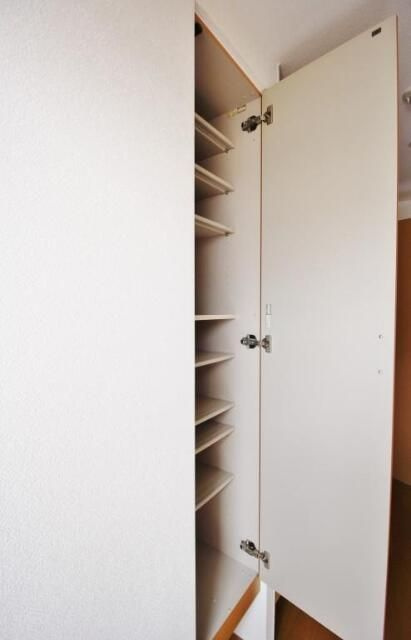 プロムナード岩楯の玄関