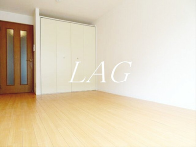 【居間・リビング】 | ウェル明大前 | 洋室のお部屋です。