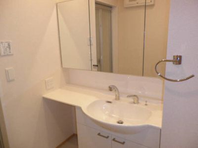 【洗面所】 | コーポラスツツミＥ棟