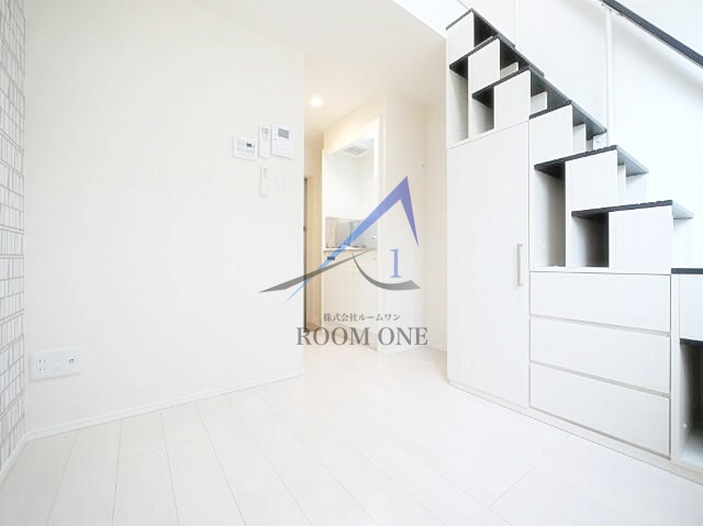 ハーモニーテラス三園の居間・リビング|洋室のお部屋です。