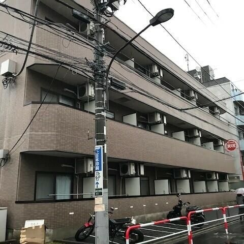 カルナ市谷薬王寺の外観