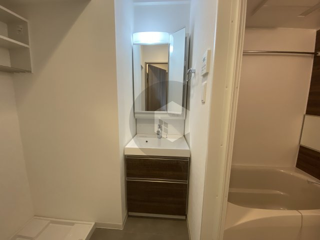 エストワン東大阪２の独立洗面台