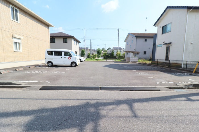 リヴェール東山の駐車場|駐車場
