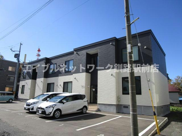 DURARE（ドゥラーレ）の駐車場