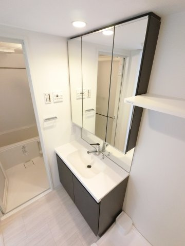 Alivis本八幡の独立洗面台