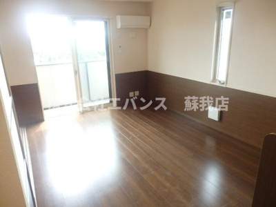 【居間・リビング】 | グランドゥールA | ゆったりとした居間です