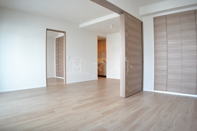 大阪市中央区南本町４丁目の賃貸マンションの居間・リビング