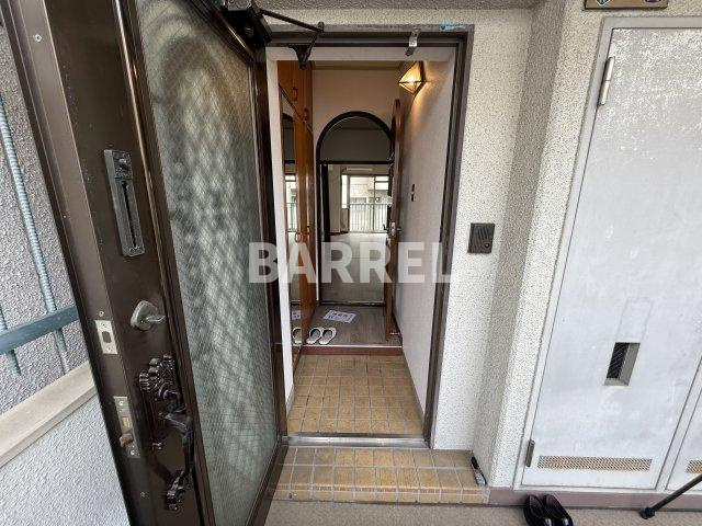 ヴェルデみきの玄関