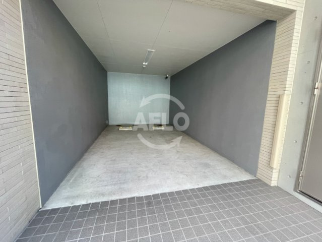 LiveCasa田辺の駐車場