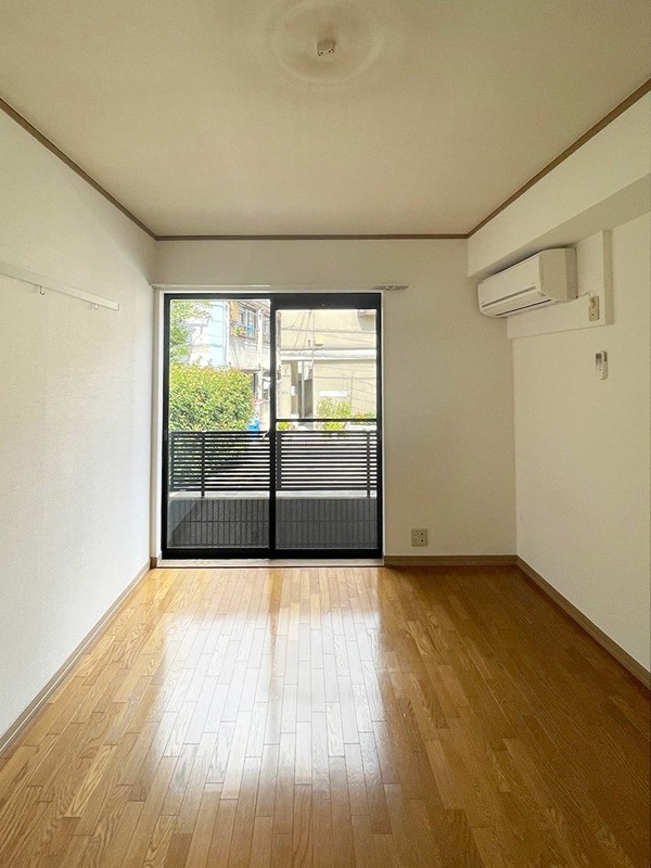 ヘーベル落合の居間・リビング