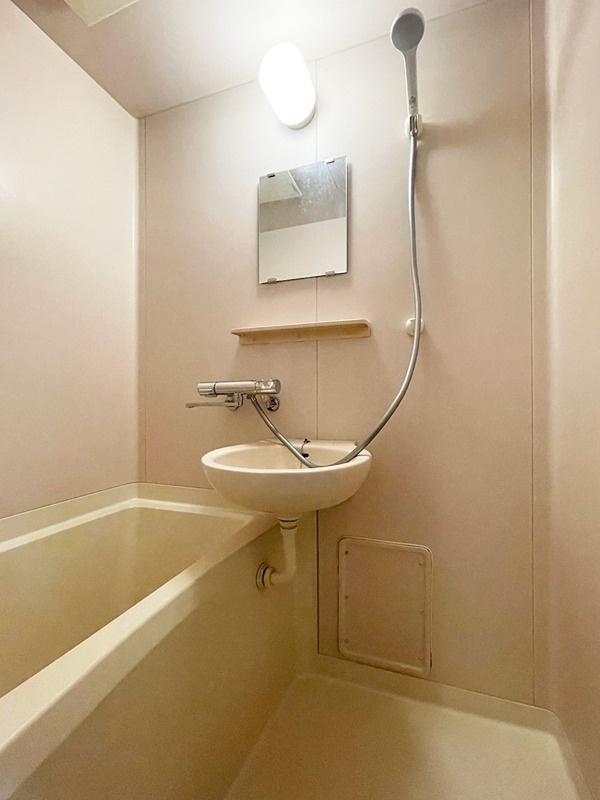 ヘーベル落合の浴室