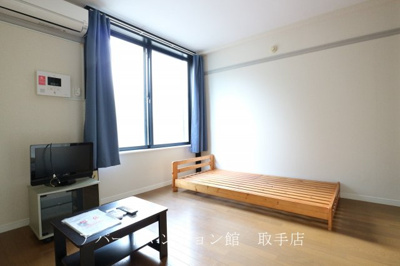 【居間・リビング】 | レオパレスクレールアビコ