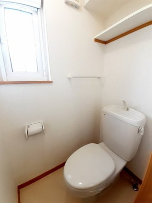 【トイレ】 | レフィナード | トイレです