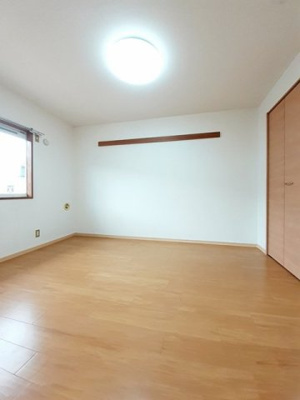 【内装】 | キャッスル神田川 | 明るい色調の室内です