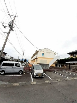 【駐車場】 | キャッスル神田川 | 駐車場があります