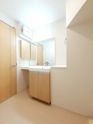 【洗面所】 | ビクトルⅡ | 忙しい朝には欠かせない洗面所です