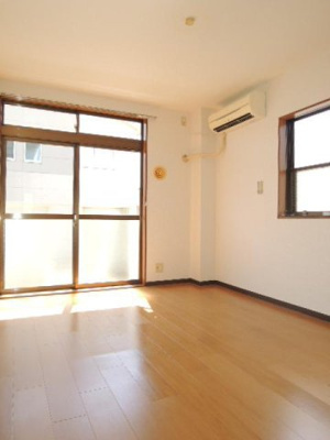 【居間・リビング】 | センタ－コ－ト広見台 | こちらのリビングで趣味の時間をお楽しみください