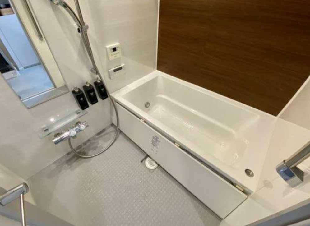 ザ・パークハウス駒沢レジデンス　築浅　分譲賃貸　テラスの浴室