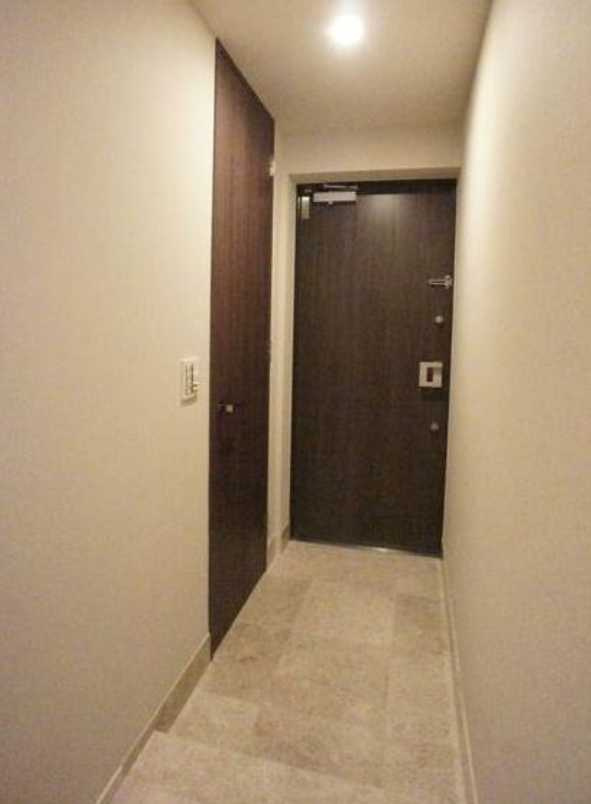 ザ・パークハウス駒沢レジデンス　築浅　分譲賃貸　テラスの玄関