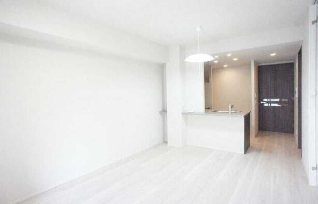 ザ・パークハウス駒沢レジデンス　築浅　分譲賃貸　テラスの居間・リビング