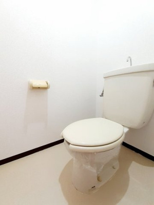 【トイレ】 | エルディムわたなべ | トイレです