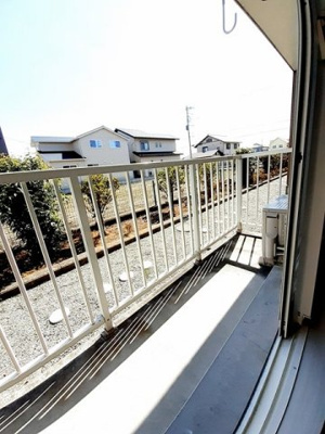 【バルコニー】 | ベルテクス・グラン | バルコニーからの眺めを楽しみながら食事をしませんか