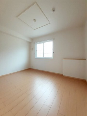 【内装】 | アルドール今泉 | 明るい室内です