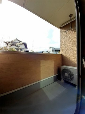 【バルコニー】 | Ａｃｒｏｓｓ・Ｂｅｎ－Ｈ | 外からの目が気にならないバルコニーで洗濯物が干せます