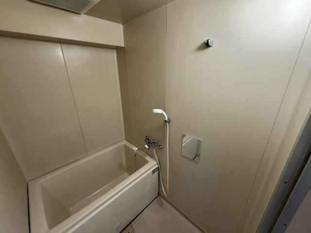 シャガール豊中の浴室