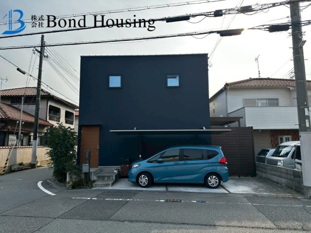 無垢材使用のお洒落な築浅戸建　西二見　築6年の外観