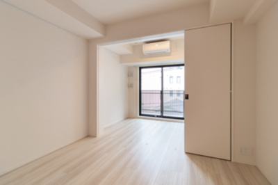 【居間・リビング】 | パークアクシス落合東中野 | ※写真は同タイプ住戸です。