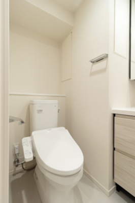 【トイレ】 | パークアクシス落合東中野 | ※写真は同タイプ住戸です。