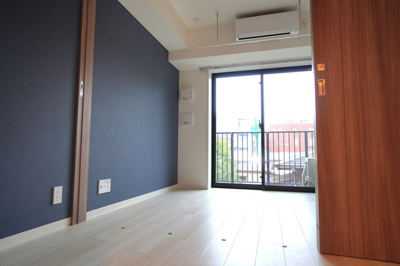 【居間・リビング】 | 若葉ビューアパートメント | ※写真は同タイプ住戸です。