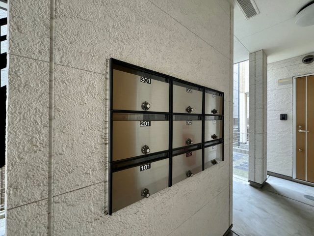 フジパレス杉本町Ⅱ番館のエントランス