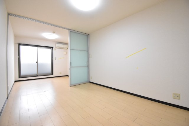 フジパレス杉本町Ⅱ番館の居間・リビング