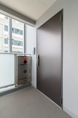 【玄関】 | イレーネ初台 | ※写真は同タイプ住戸です。