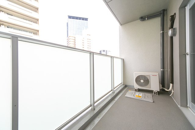 【バルコニー】 | フィシオ飯田橋 | ※写真は同タイプ住戸です。