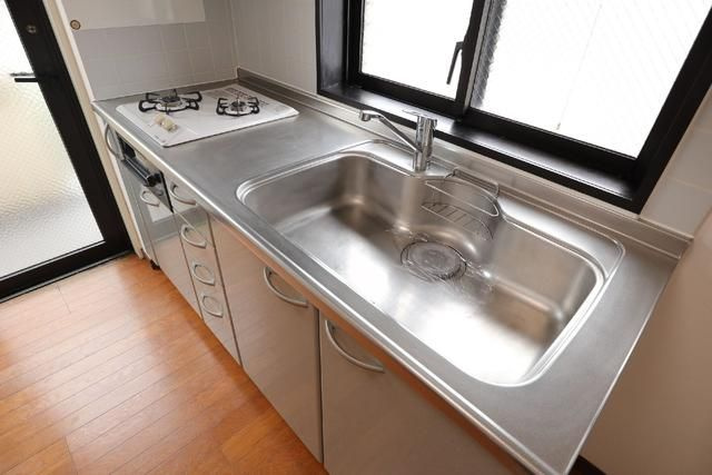 グリーンコート一の坂のキッチン