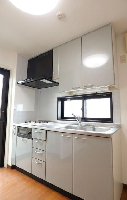 グリーンコート一の坂のキッチン