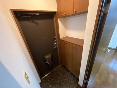 【玄関】 | モアイーストVI