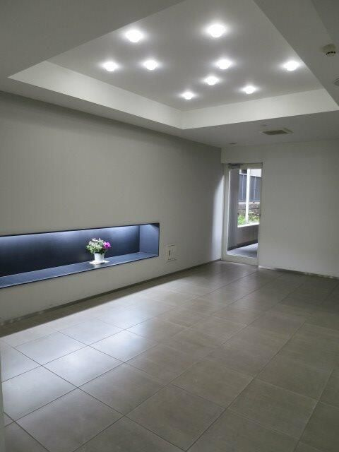 レヴィーガときわ台ｃｒｏｂのエントランス