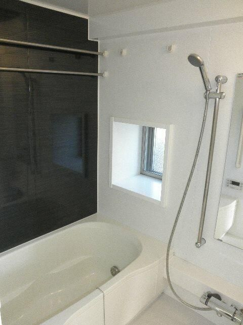 レヴィーガときわ台ｃｒｏｂの浴室