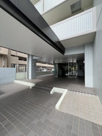 【エントランス】 | グランピア和白Ⅱ | 安全に配慮されたオートロックマンションです