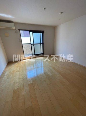 【洋室】 | ルナ・ルーチェ